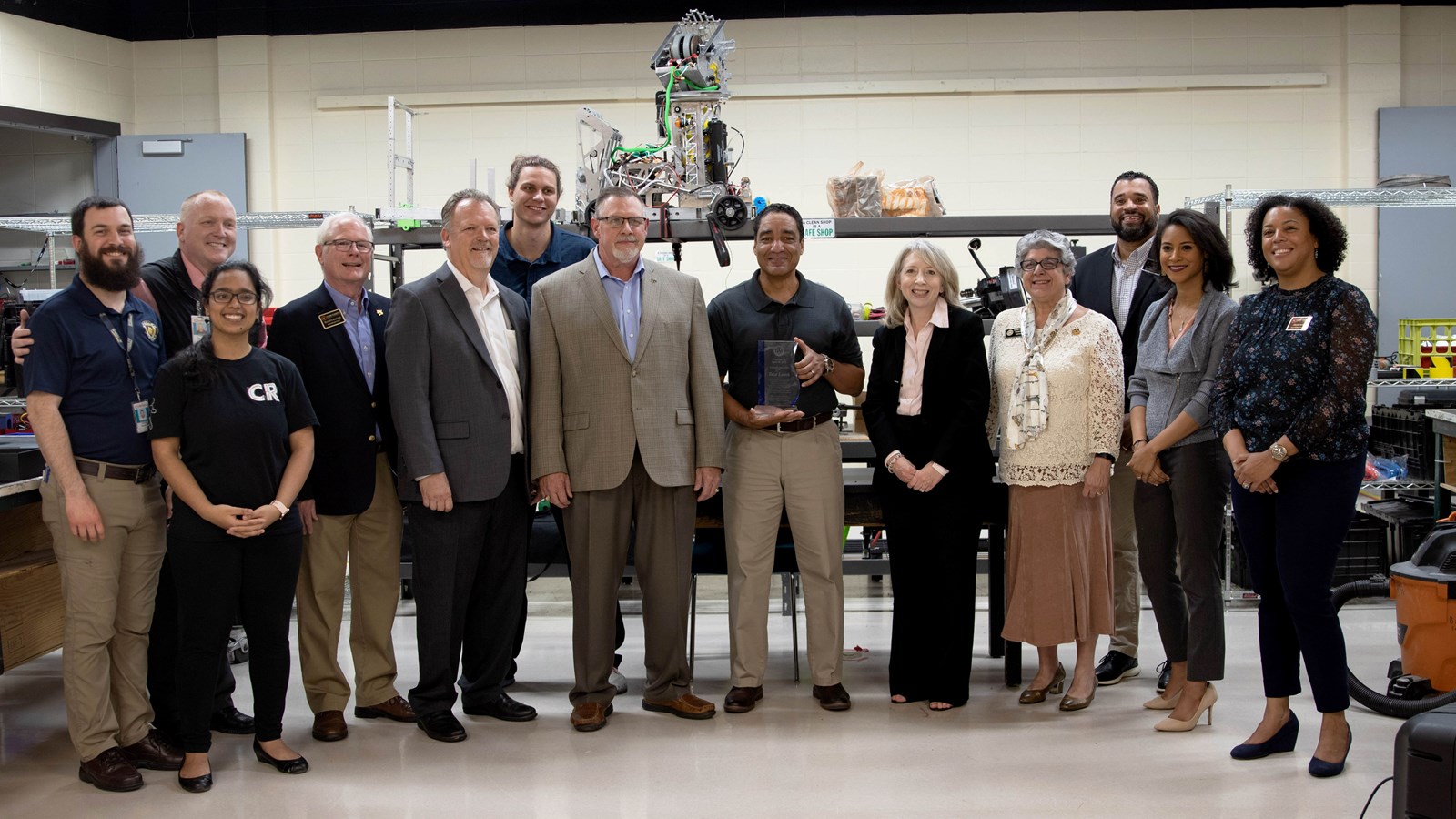 Taze Lamb recognized for outstanding volunteerism at Wheeler HighSchool